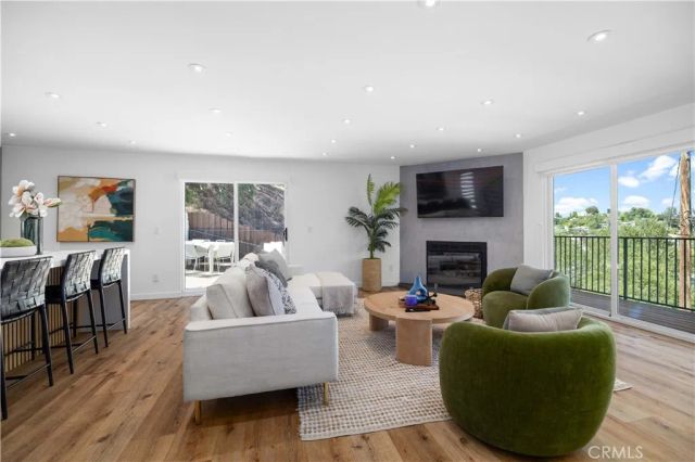 4300 Camello Road, Woodland Hills, CA 91364