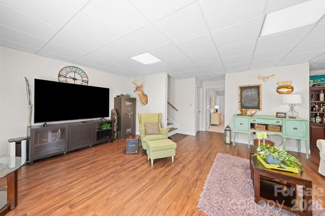 208 Falcon Drive, Concord, NC 28025