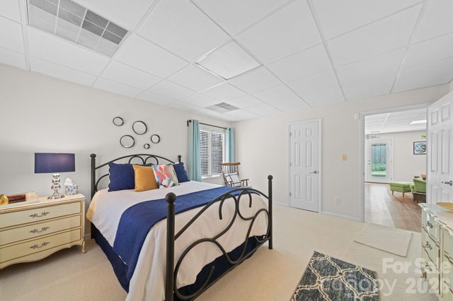 208 Falcon Drive, Concord, NC 28025