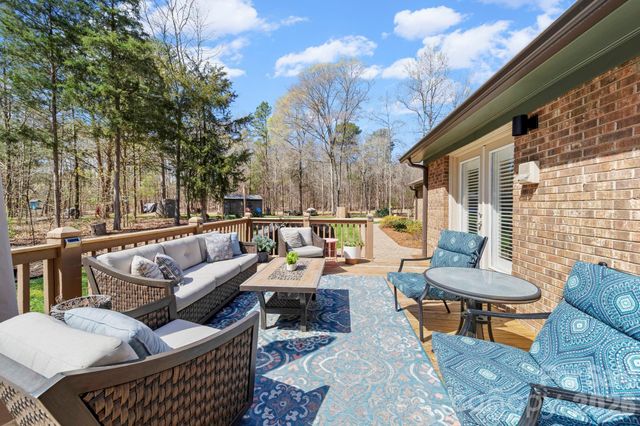 208 Falcon Drive, Concord, NC 28025