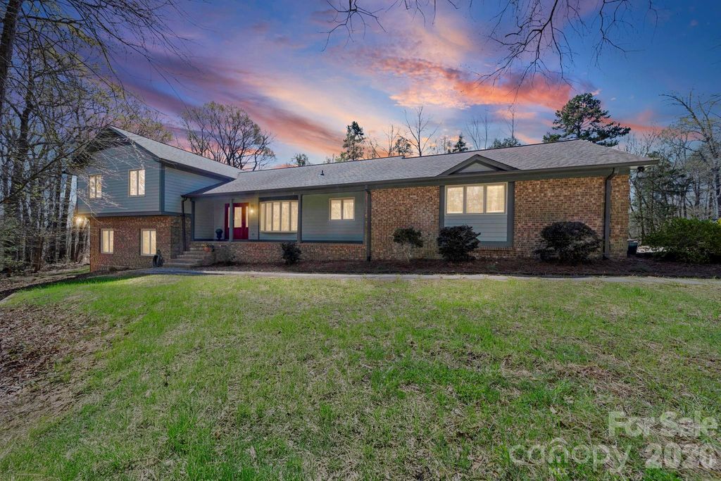 208 Falcon Drive, Concord, NC 28025