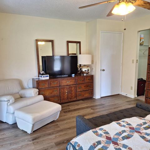 10110 Andrea Lane A, Boynton Beach, FL 33437