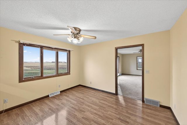 26498 371st Avenue, Henderson, MN 56044