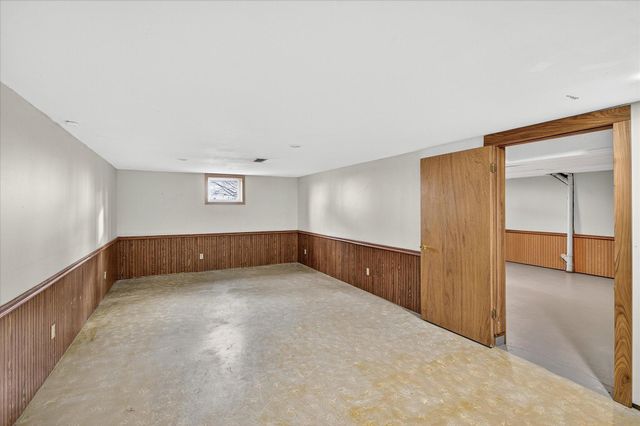 26498 371st Avenue, Henderson, MN 56044