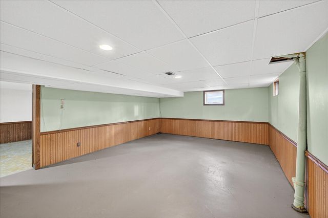 26498 371st Avenue, Henderson, MN 56044