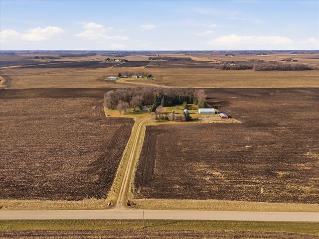 26498 371st Avenue, Henderson, MN 56044