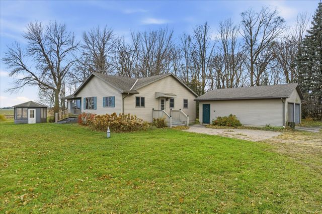 26498 371st Avenue, Henderson, MN 56044