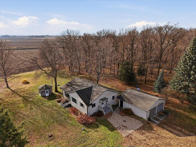 26498 371st Avenue, Henderson, MN 56044