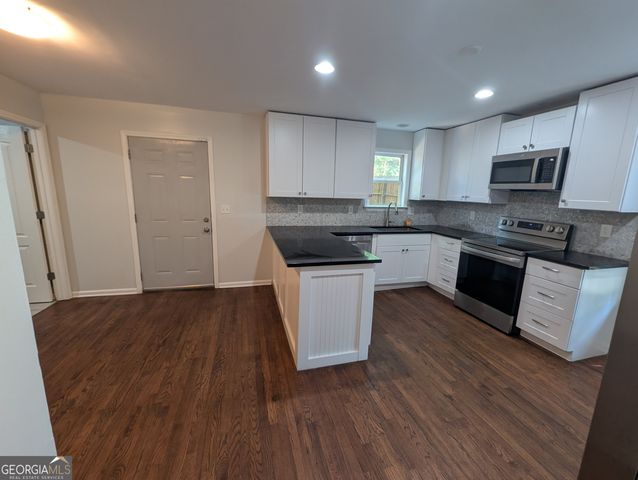 924 Smith Street SW, Atlanta, GA 30310