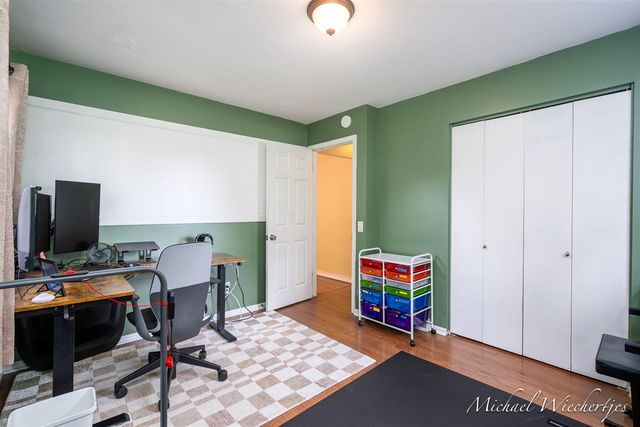 2665 Burton Street, Grand Rapids, MI 49546