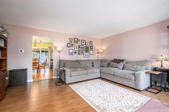 2665 Burton Street, Grand Rapids, MI 49546