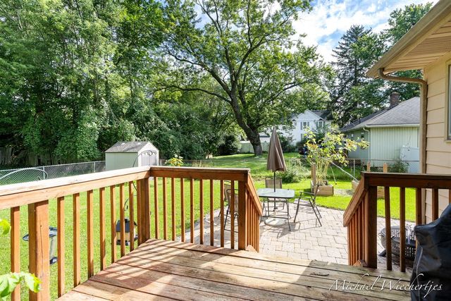 2665 Burton Street, Grand Rapids, MI 49546