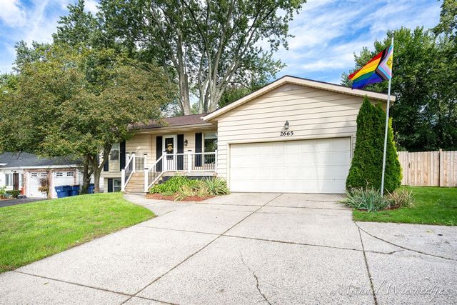 2665 Burton Street, Grand Rapids, MI 49546