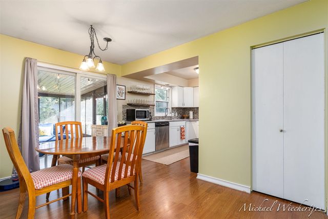 2665 Burton Street, Grand Rapids, MI 49546