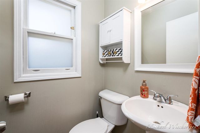 2665 Burton Street, Grand Rapids, MI 49546