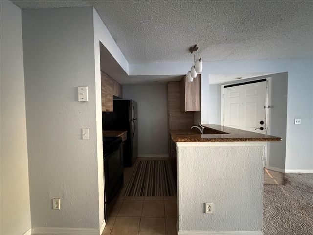 5124 CONROY ROAD 627, Orlando, FL 32811