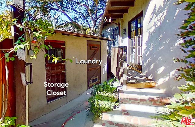 10211 Seabury Ln Guest Hse, Los Angeles, CA 90077