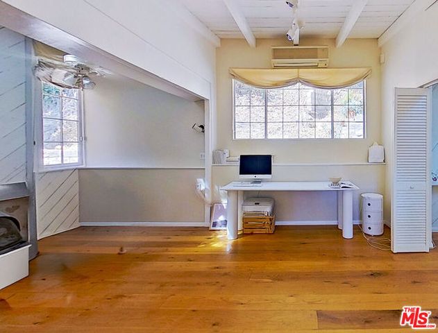 10211 Seabury Ln Guest Hse, Los Angeles, CA 90077
