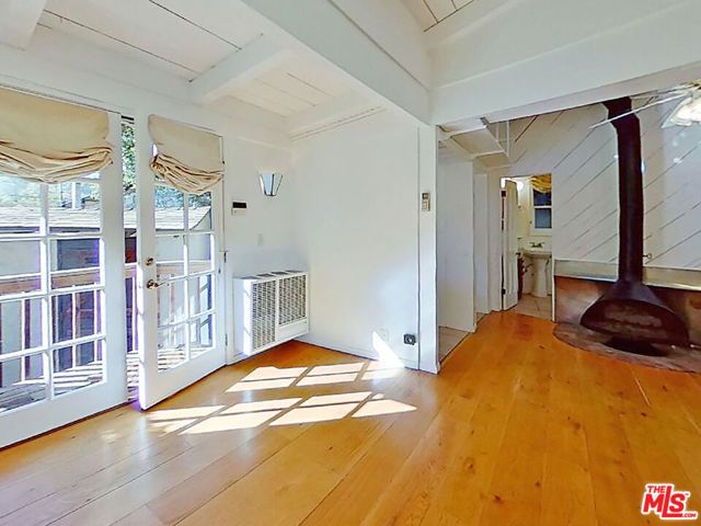 10211 Seabury Ln Guest Hse, Los Angeles, CA 90077