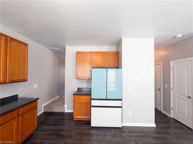 518 Macgregor Drive, Burlington, NC 27217