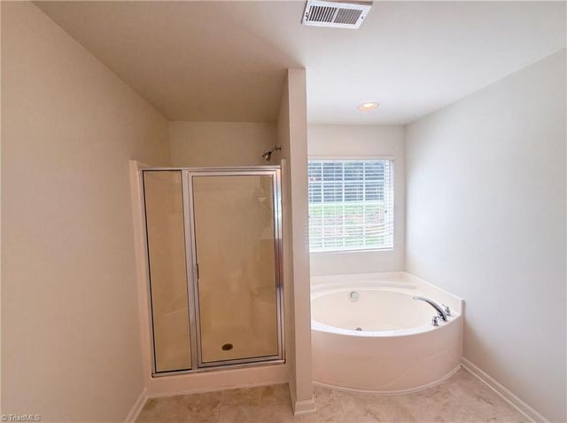 518 Macgregor Drive, Burlington, NC 27217