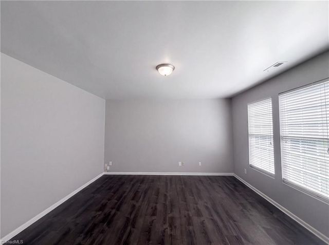 518 Macgregor Drive, Burlington, NC 27217
