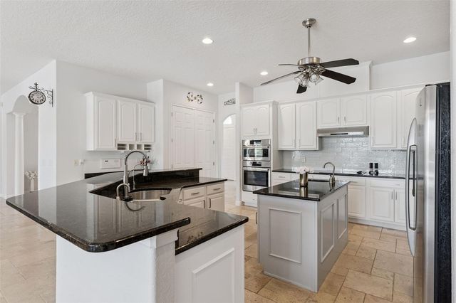 1700 LAKE ROBERTS COURT, Windermere, FL 34786