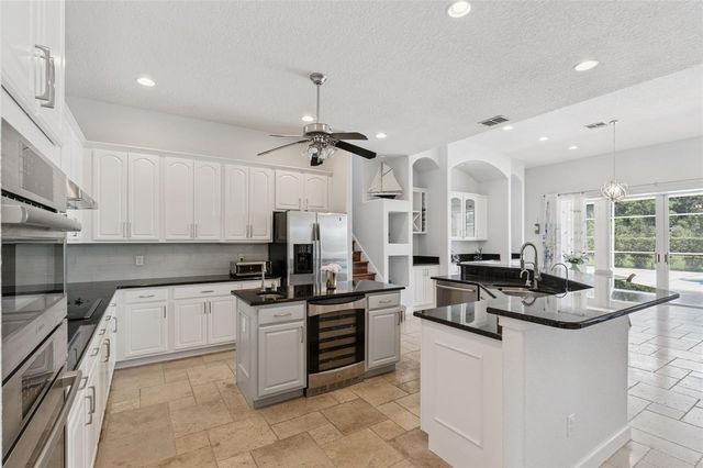 1700 LAKE ROBERTS COURT, Windermere, FL 34786