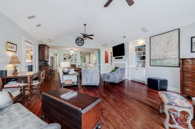 15 Pipers Pond Lane, Savannah, GA 31404