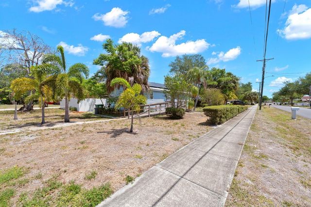 2915 W BALLAST POINT BOULEVARD, Tampa, FL 33611