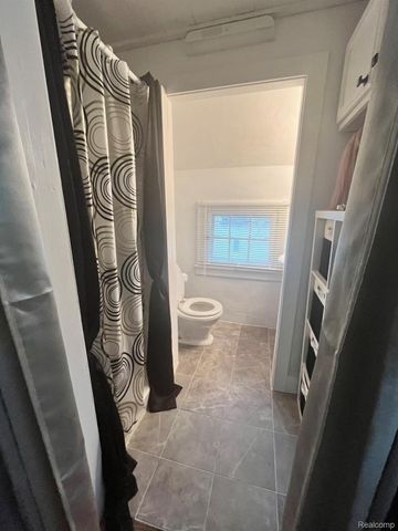 315 N Maple Street, Flushing, MI 48433