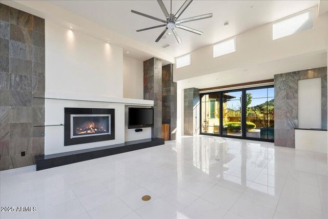 65 CRYSTAL SKY Drive, Sedona, AZ 86351