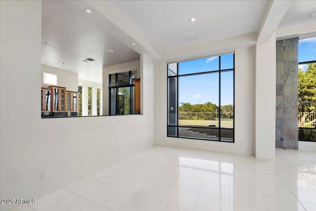 65 CRYSTAL SKY Drive, Sedona, AZ 86351