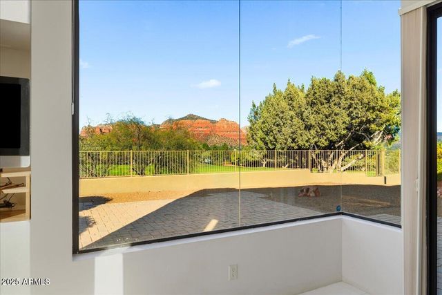 65 CRYSTAL SKY Drive, Sedona, AZ 86351