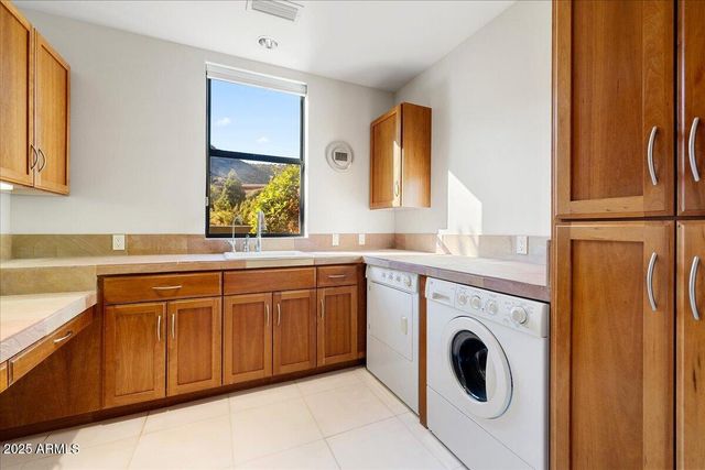 65 CRYSTAL SKY Drive, Sedona, AZ 86351