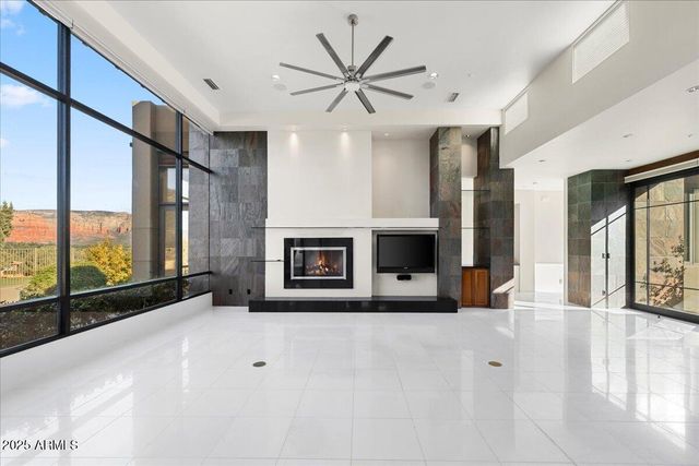 65 CRYSTAL SKY Drive, Sedona, AZ 86351