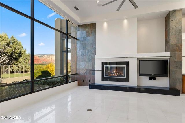 65 CRYSTAL SKY Drive, Sedona, AZ 86351