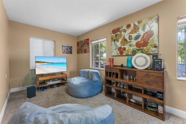 601 45TH STREET N, St Petersburg, FL 33713