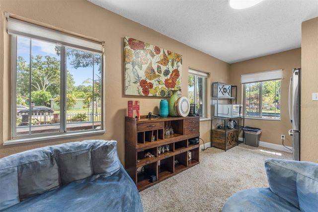 601 45TH STREET N, St Petersburg, FL 33713