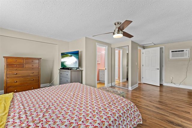 601 45TH STREET N, St Petersburg, FL 33713