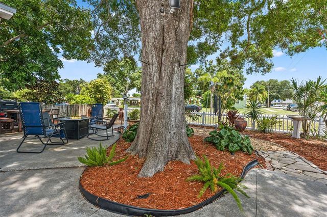 601 45TH STREET N, St Petersburg, FL 33713
