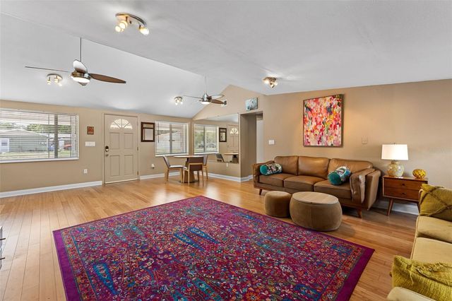 601 45TH STREET N, St Petersburg, FL 33713