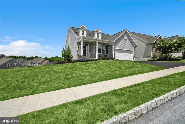 425 WESTBURY DR, Reading, PA 19610