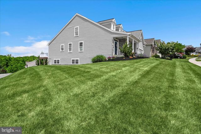 425 WESTBURY DR, Reading, PA 19610