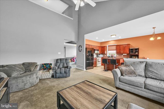425 WESTBURY DR, Reading, PA 19610