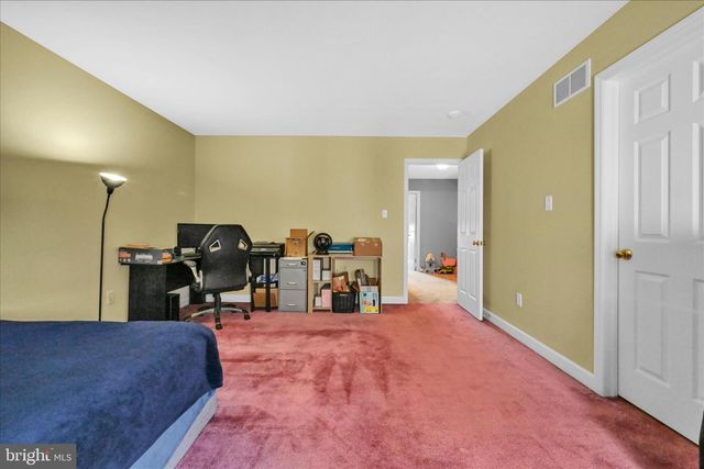 425 WESTBURY DR, Reading, PA 19610