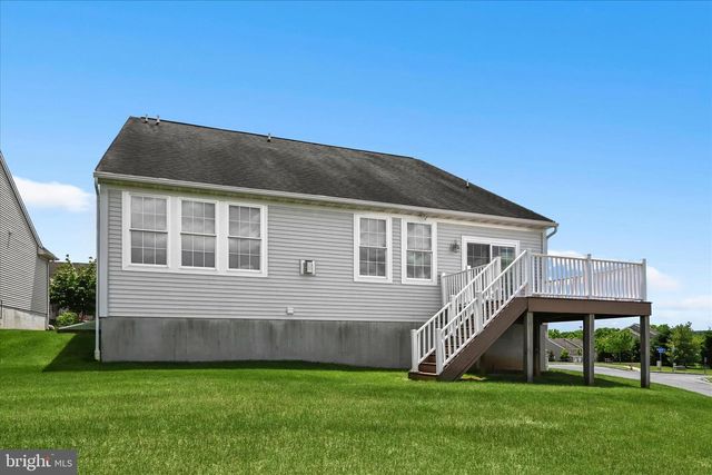 425 WESTBURY DR, Reading, PA 19610