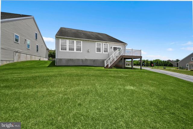 425 WESTBURY DR, Reading, PA 19610