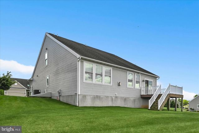 425 WESTBURY DR, Reading, PA 19610
