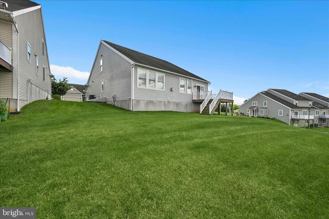 425 WESTBURY DR, Reading, PA 19610